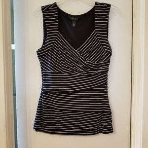 White House Black Market top Size M